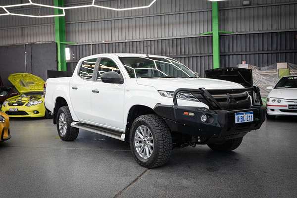 2019 Mitsubishi Triton GLX+ MR 4X4