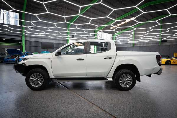 2019 Mitsubishi Triton GLX+ MR 4X4