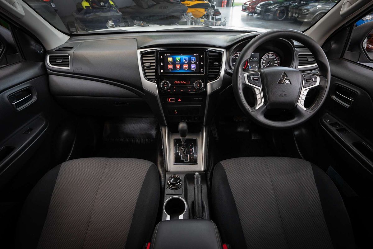 2019 Mitsubishi Triton GLX+ MR 4X4