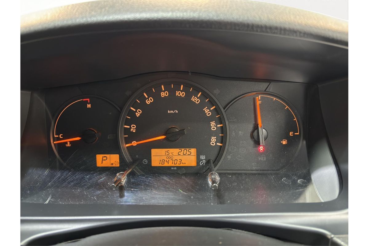 2015 Toyota Hiace Long DX 4WD