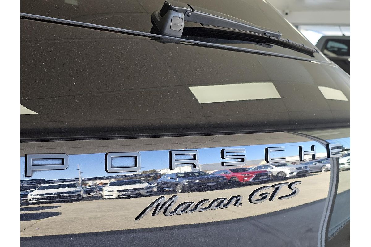 2017 Porsche Macan GTS 95B