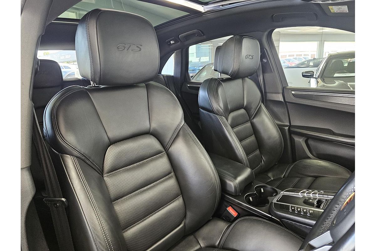 2017 Porsche Macan GTS 95B