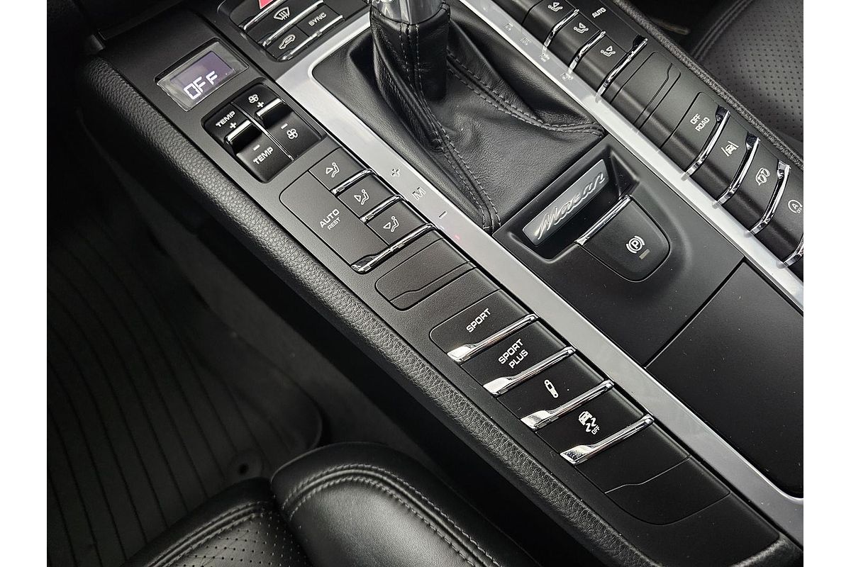 2017 Porsche Macan GTS 95B