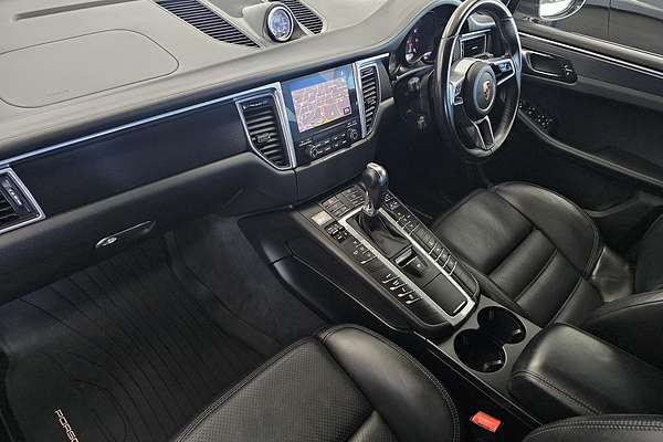 2017 Porsche Macan GTS 95B