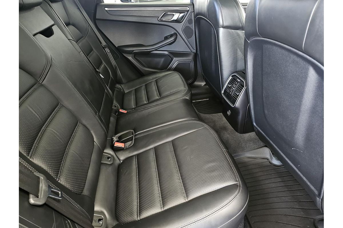 2017 Porsche Macan GTS 95B