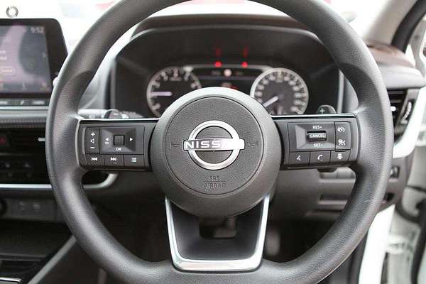 2025 Nissan X-TRAIL ST T33