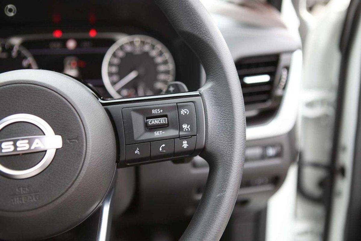 2025 Nissan X-TRAIL ST T33