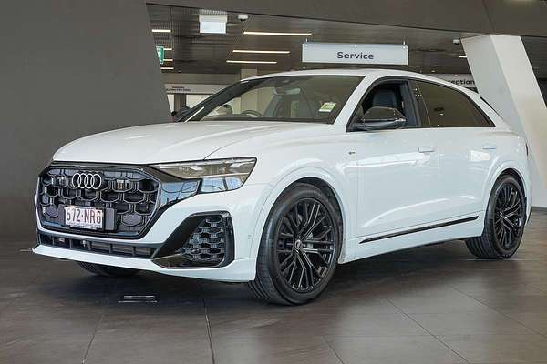 2025 Audi Q8 50 TDI S line F1