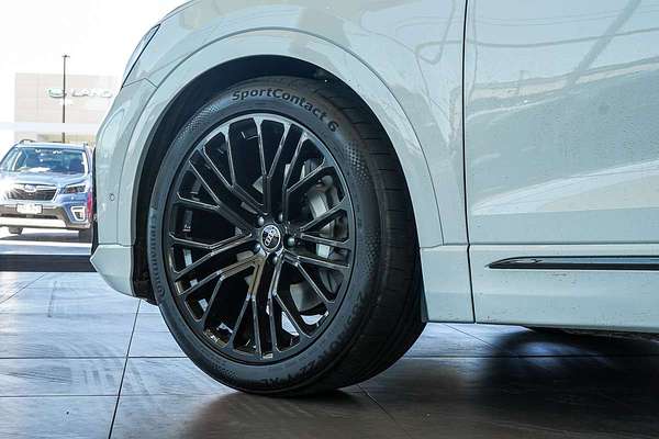 2025 Audi Q8 50 TDI S line F1