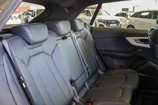 2025 Audi Q8 50 TDI S line F1