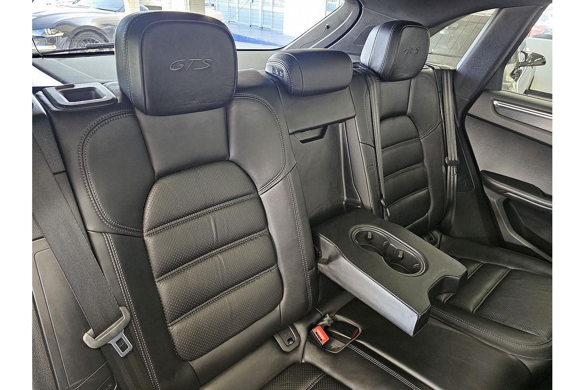 2017 Porsche Macan GTS 95B