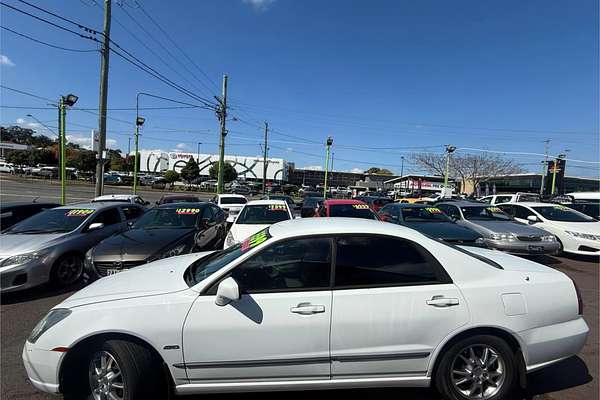 2004 Mitsubishi Magna AWD TL