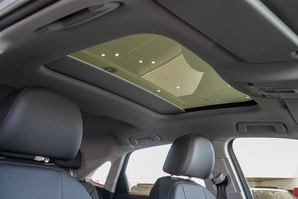 2025 Audi Q3 35 TFSI S line edition F3
