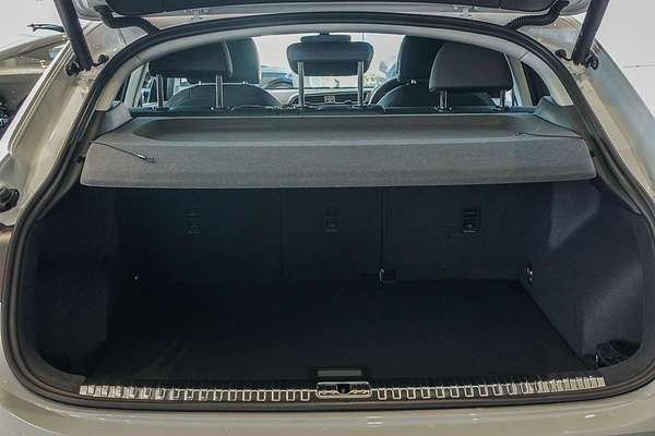 2025 Audi Q3 35 TFSI S line edition F3