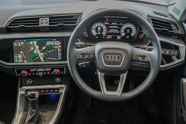 2025 Audi Q3 35 TFSI S line edition F3