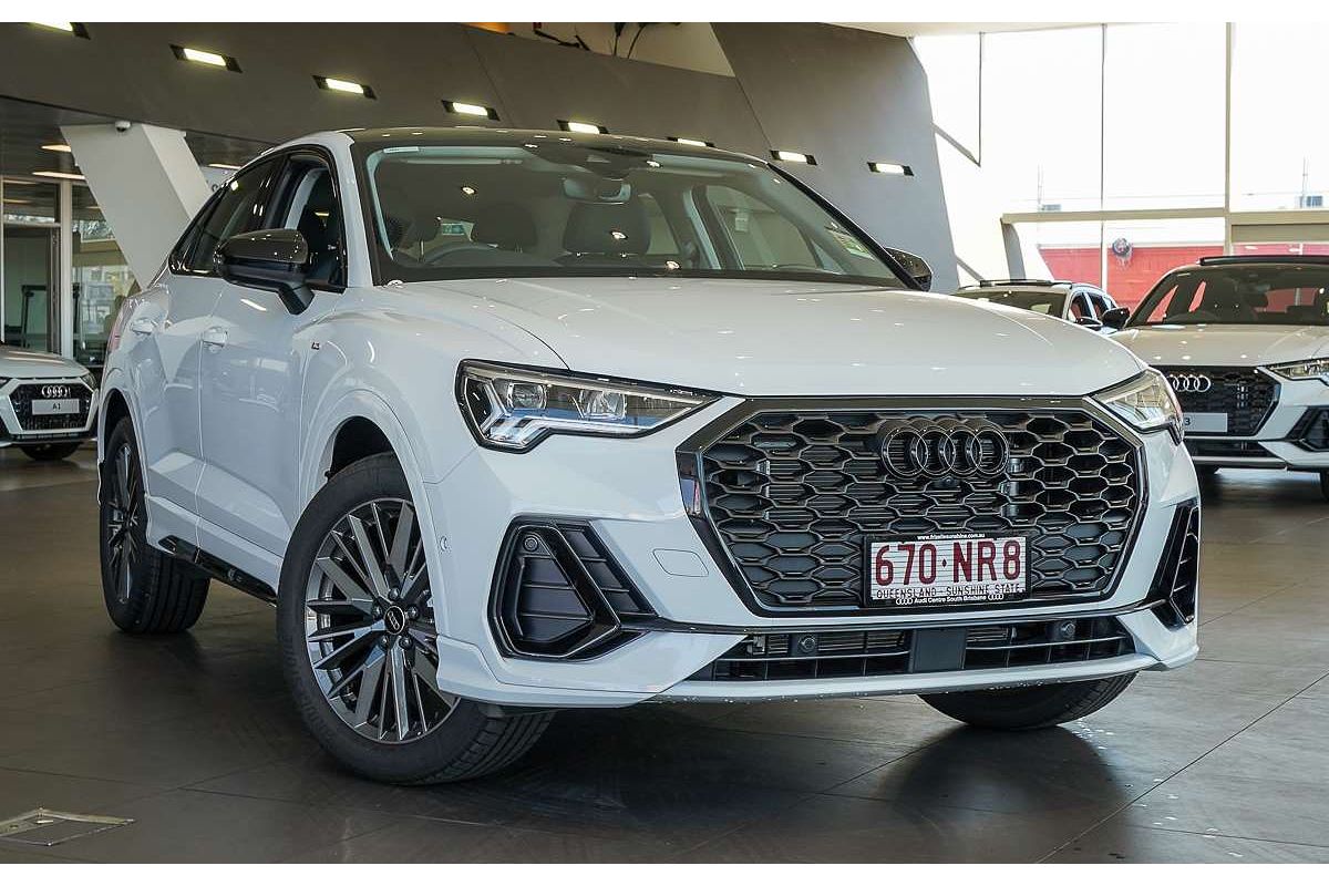 2025 Audi Q3 35 TFSI S line edition F3