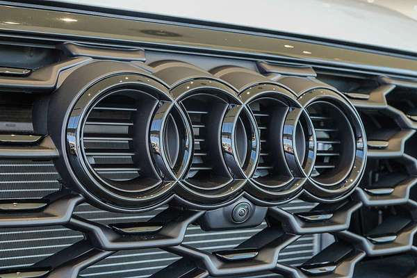 2025 Audi Q3 35 TFSI S line edition F3