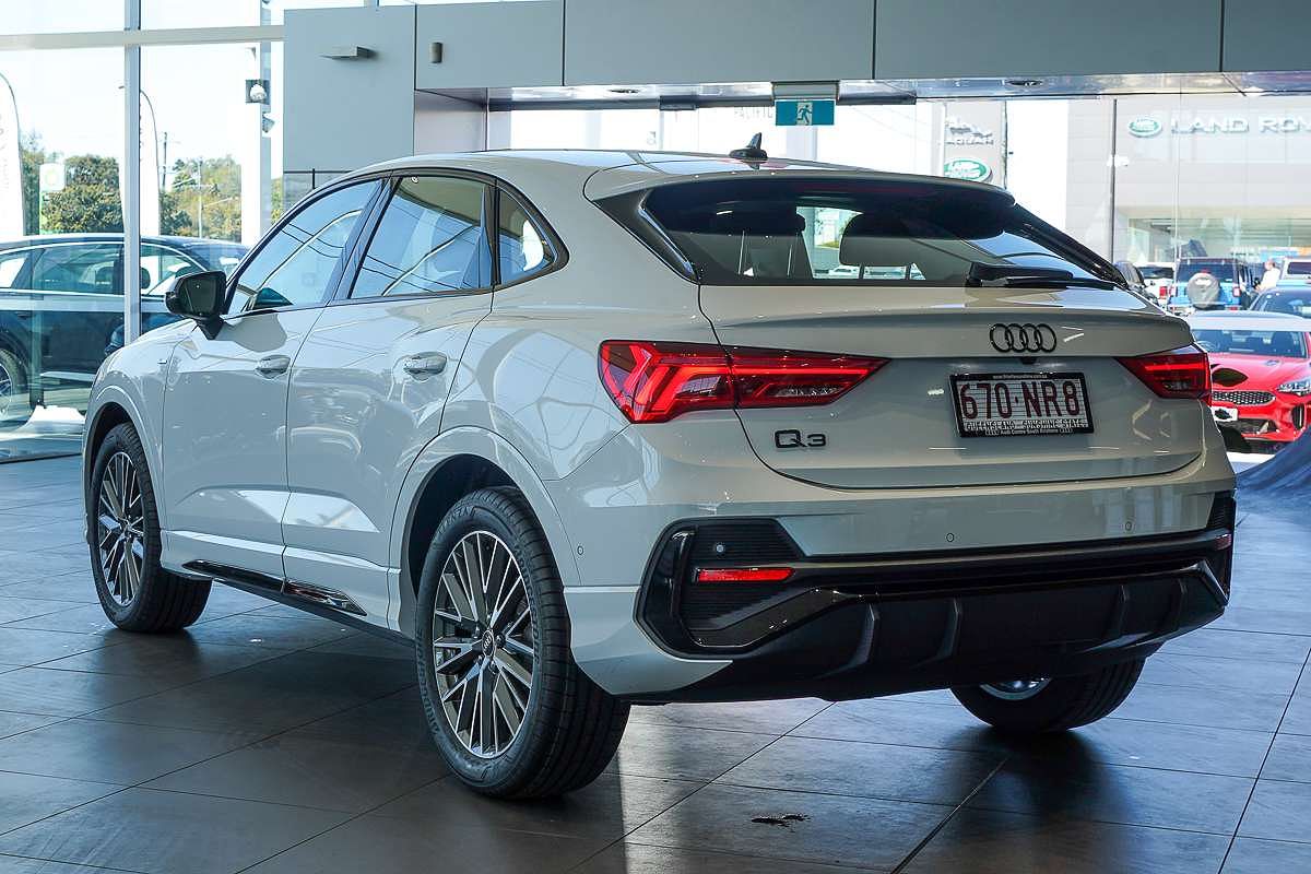2025 Audi Q3 35 TFSI S line edition F3