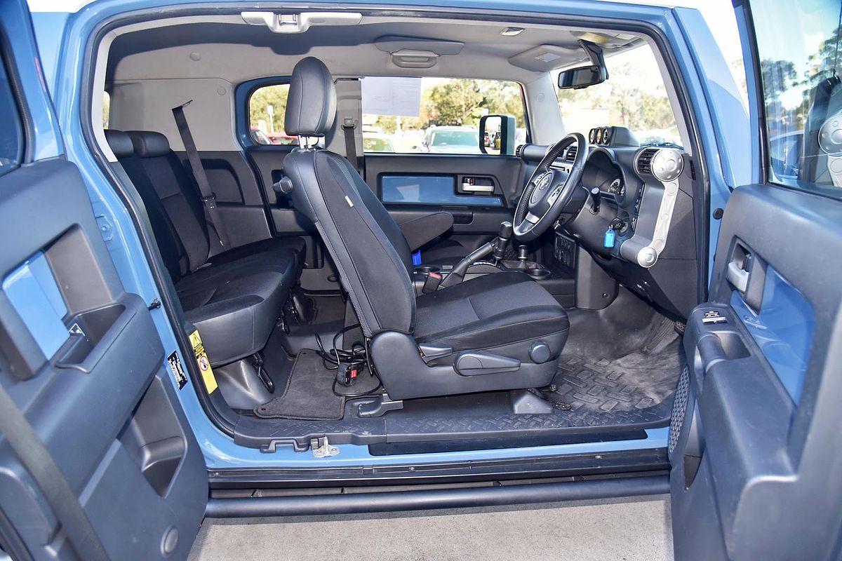 2012 Toyota FJ Cruiser GSJ15R