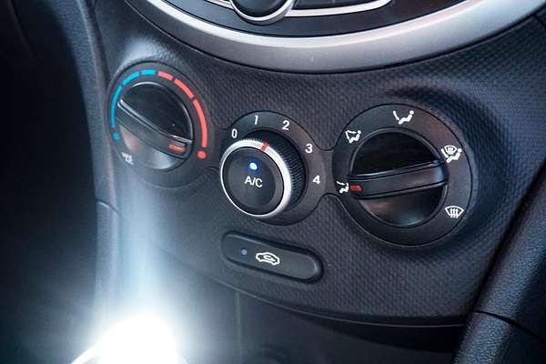 2017 Hyundai Accent Sport RB6