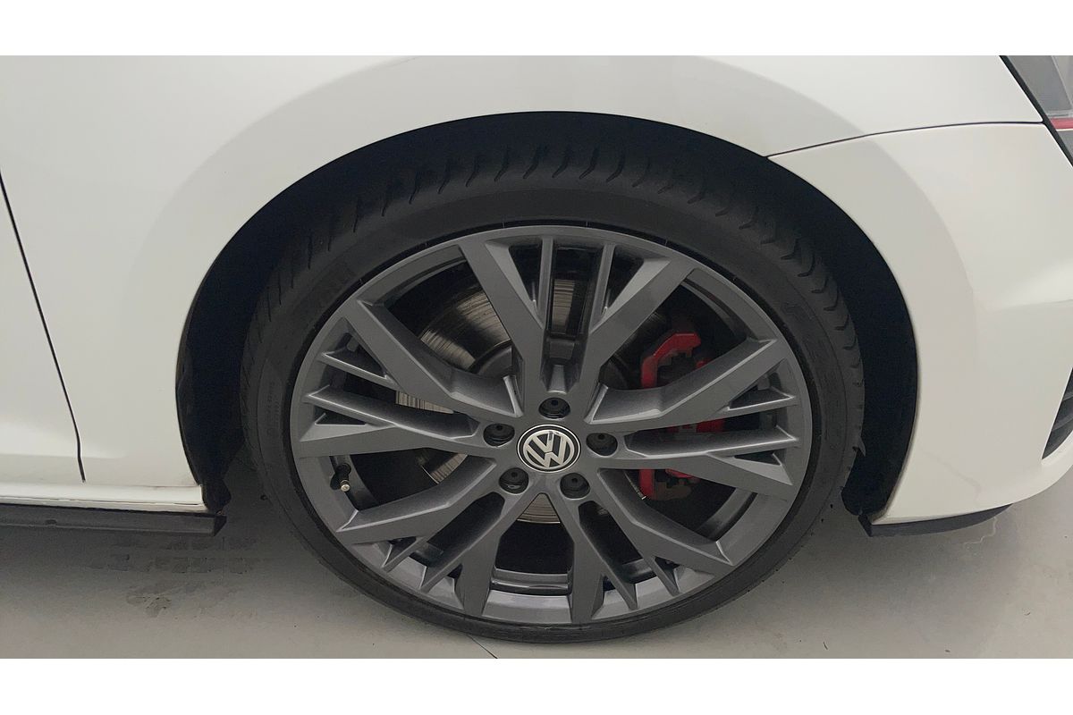 2016 Volkswagen Golf GTI Performance 7