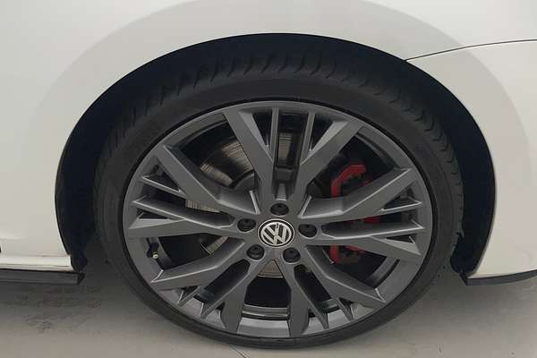2016 Volkswagen Golf GTI Performance 7