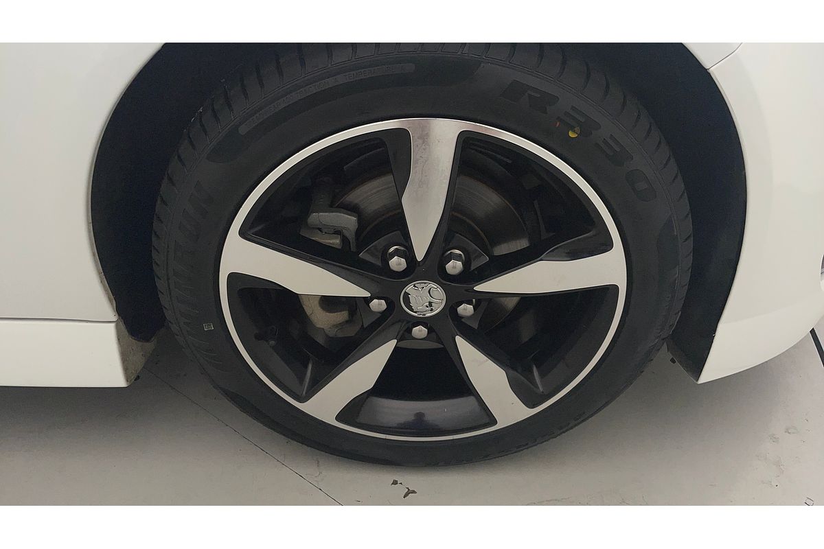 2016 Holden Commodore SV6 Black VF Series II