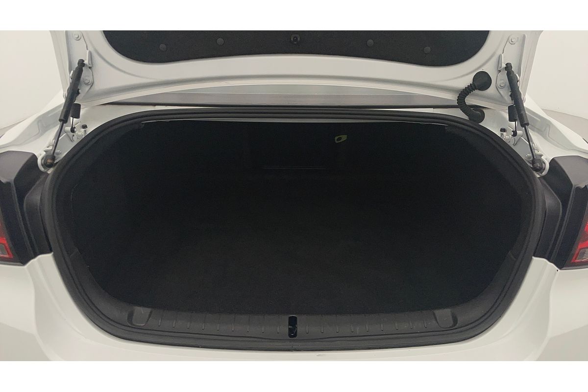 2016 Holden Commodore SV6 Black VF Series II