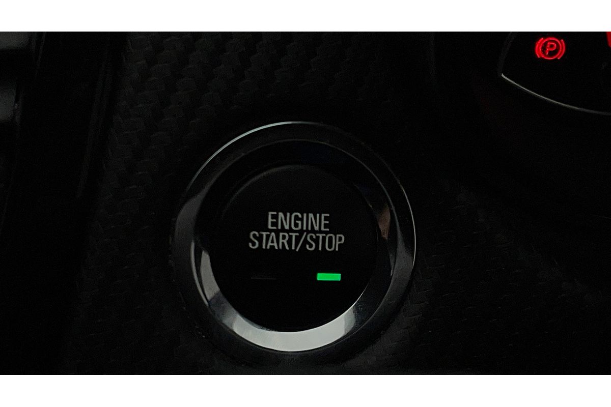 2016 Holden Commodore SV6 Black VF Series II