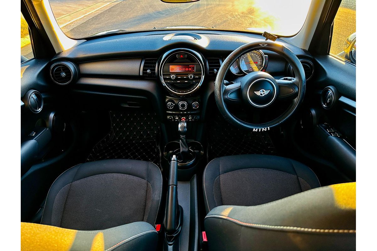 2017 MINI ONE  F55
