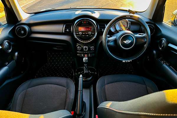 2017 MINI ONE  F55