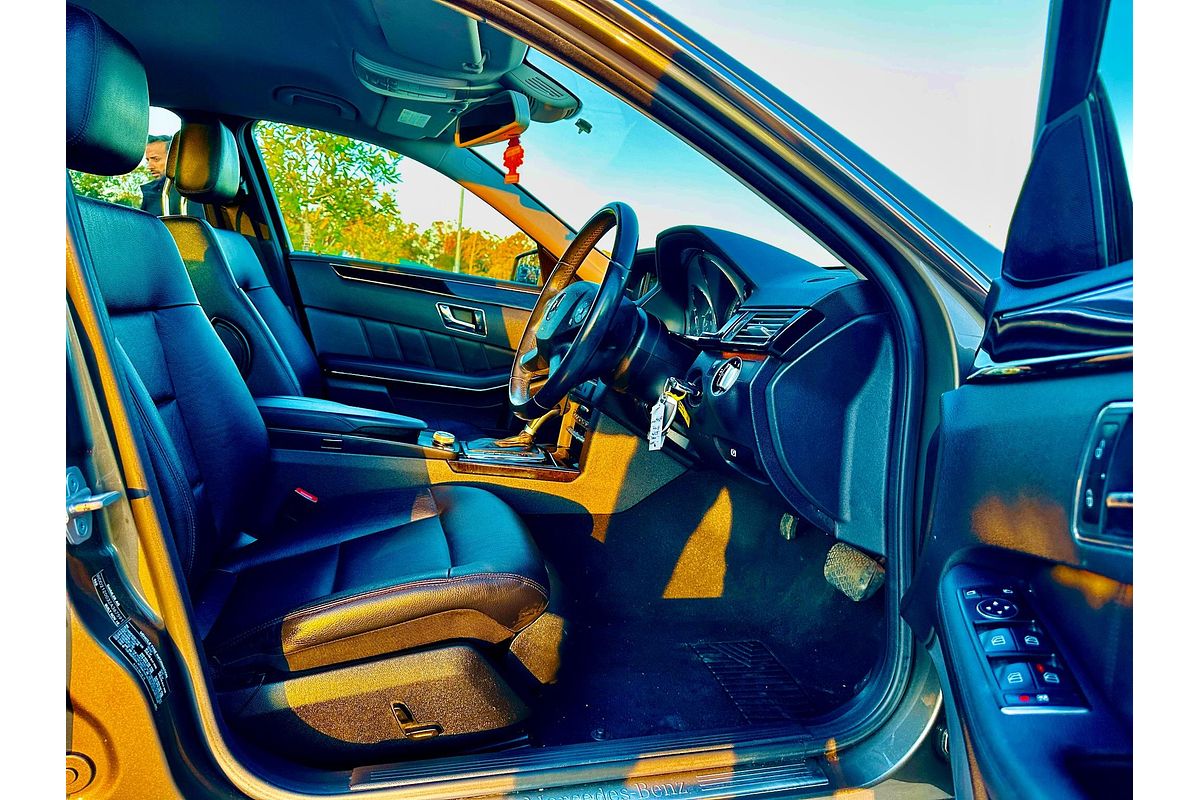 2011 Mercedes-Benz E250 CDI AVANTGARDE 212