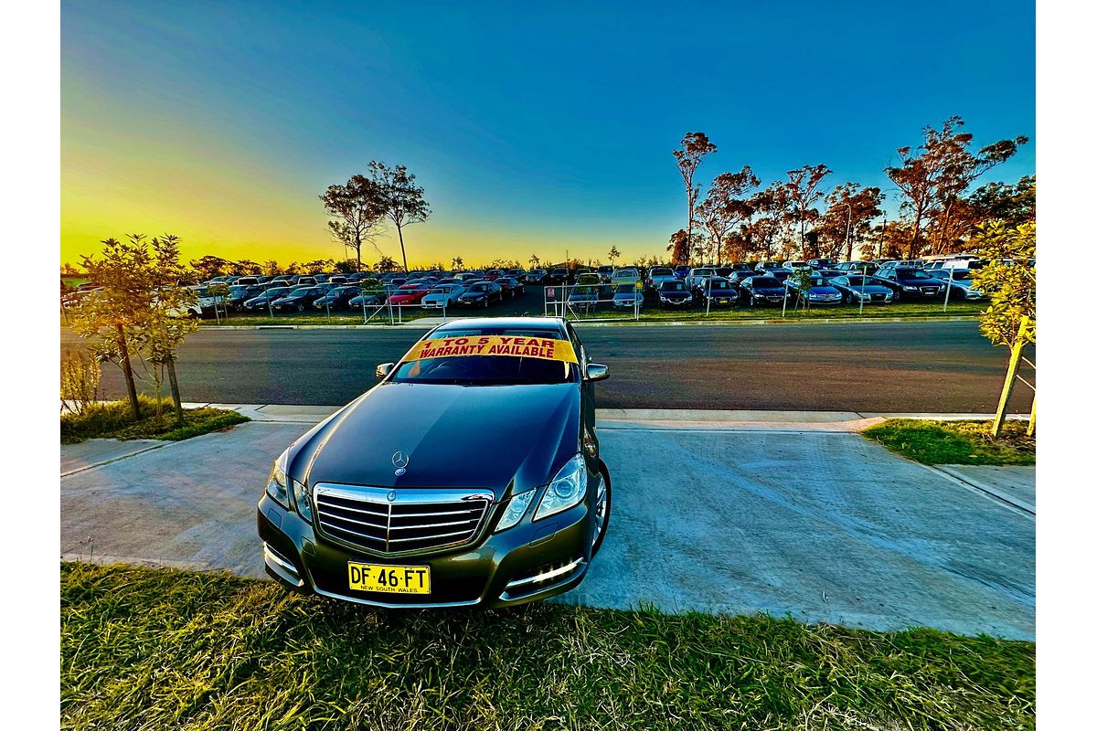 2011 Mercedes-Benz E250 CDI AVANTGARDE 212