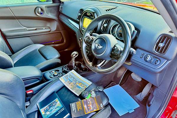 2017 MINI COUNTRYMAN COOPER F60 MY17