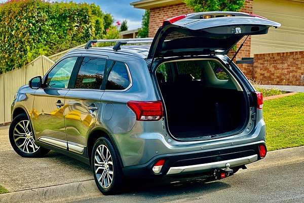 2016 Mitsubishi Outlander LS 4x4 Auto 2.4L SUV