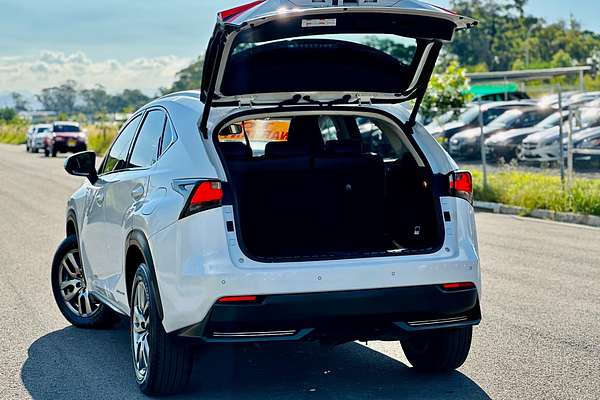 2016 Lexus NX300h LUXURY HYBRID (FWD) AYZ10R