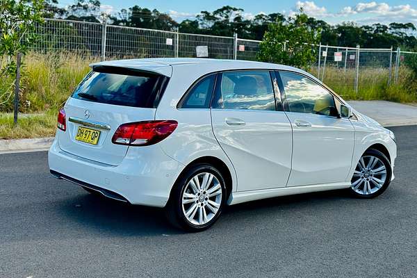 2016 Mercedes-Benz B180  246 MY16