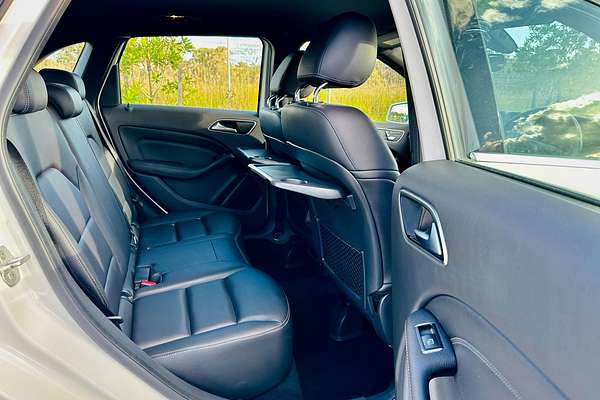 2016 Mercedes-Benz B180  246 MY16