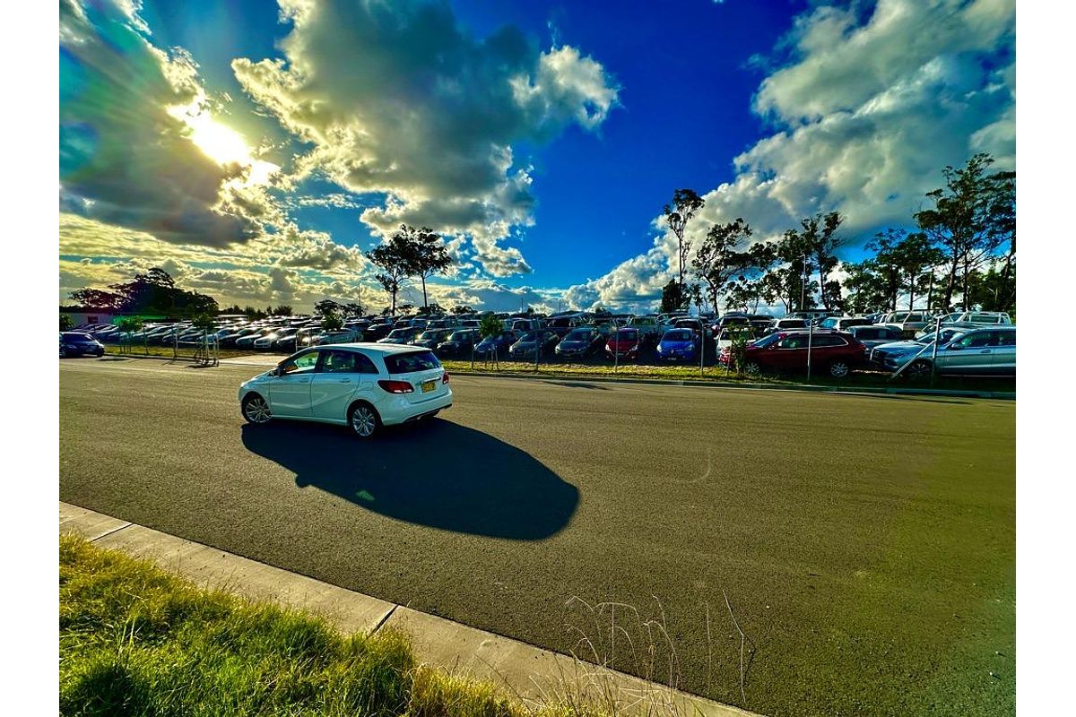 2016 Mercedes-Benz B180  246 MY16