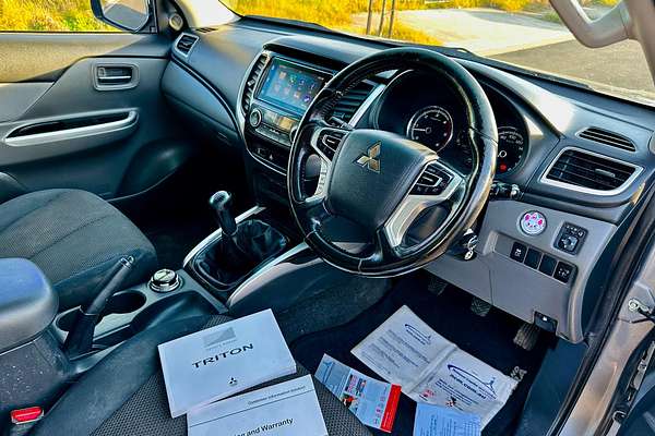 2016 Mitsubishi Triton Titanium 4x4 GLS MQ 2.4L 6 Spd Manual 4X4