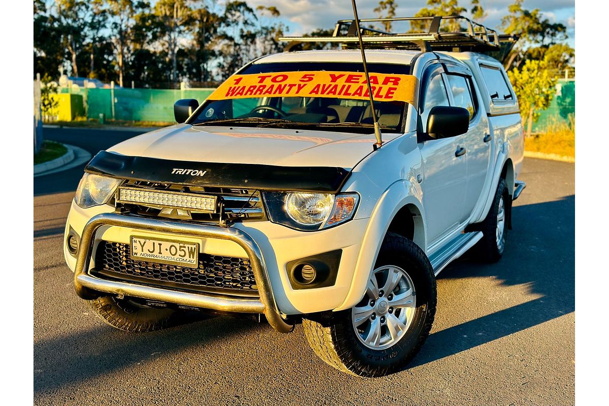 2014 Mitsubishi Triton 4x4 GLX MN 2.5L Manual Turbo Diesel Dual Cab 4X4