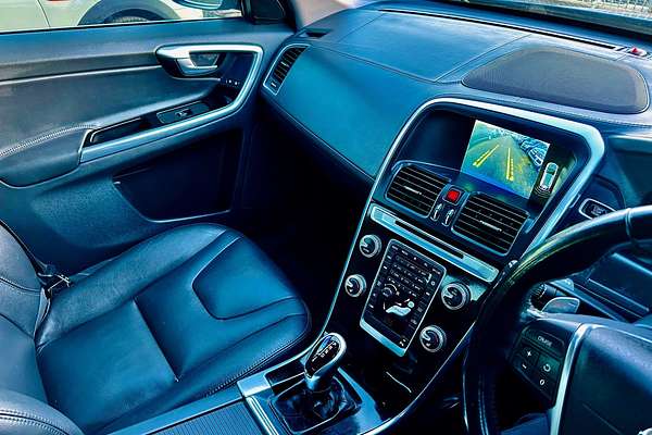 2015 Volvo XC60 D4 KINETIC DZ MY16