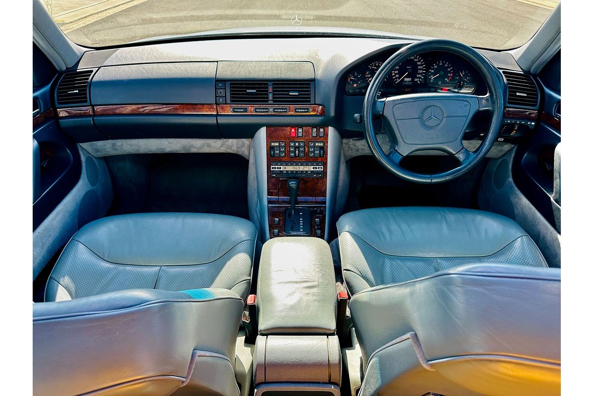 1995 Mercedes-Benz S320  W140