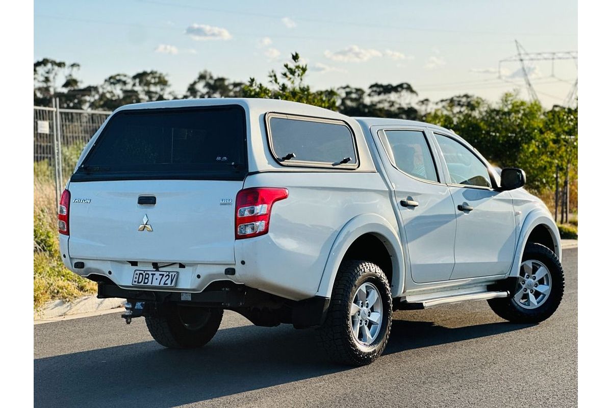 2015 Mitsubishi Triton GLX 4x4 MQ Auto Dual Cab 2.4L Diesel Turbo 4X4