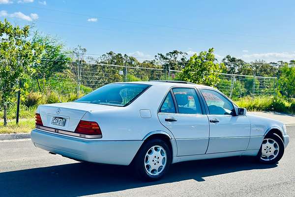 1995 Mercedes-Benz S320  W140