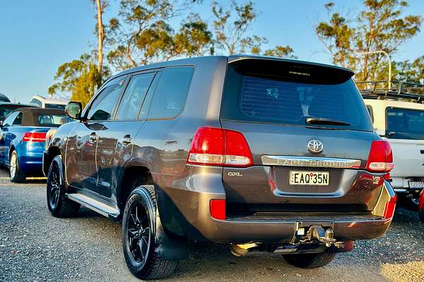 2007 Toyota Landcruiser GXL 4x4 UZJ200R V8 Auto 8 Seats Wagon