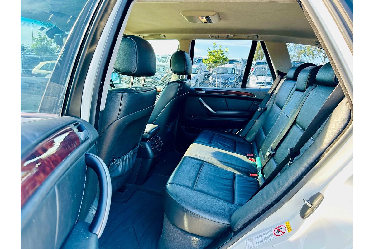 2010 BMW X5 xDRIVE 30i E70 MY09