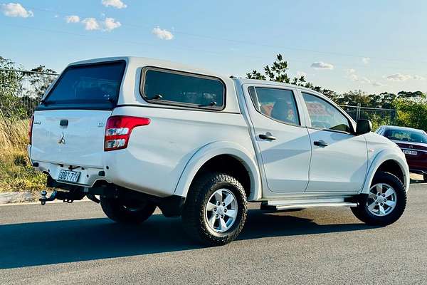 2015 Mitsubishi Triton GLX 4x4 MQ Auto Dual Cab 2.4L Diesel Turbo 4X4