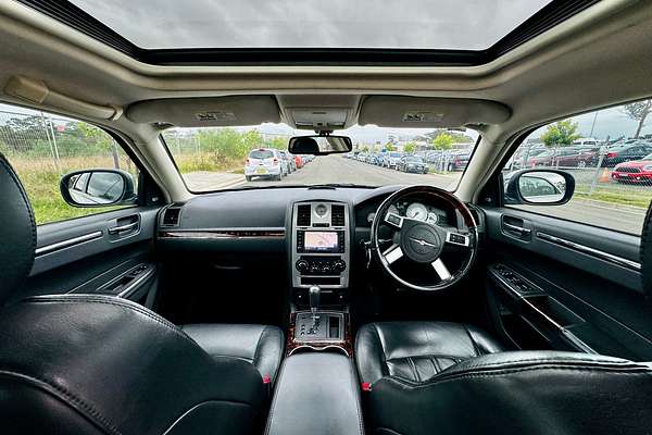 2010 Chrysler 300c CRD LE 3.0L DTV6 Turbo Diesel Auto Luxury Saloon