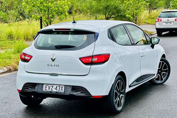 2015 Renault Clio EXPRESSION X98 Turbo Auto Hatch